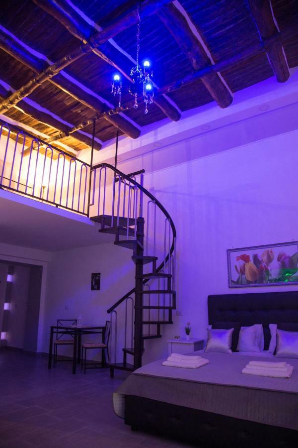 Vesuvius Luxury Suites Νάπολη Εξωτερικό φωτογραφία