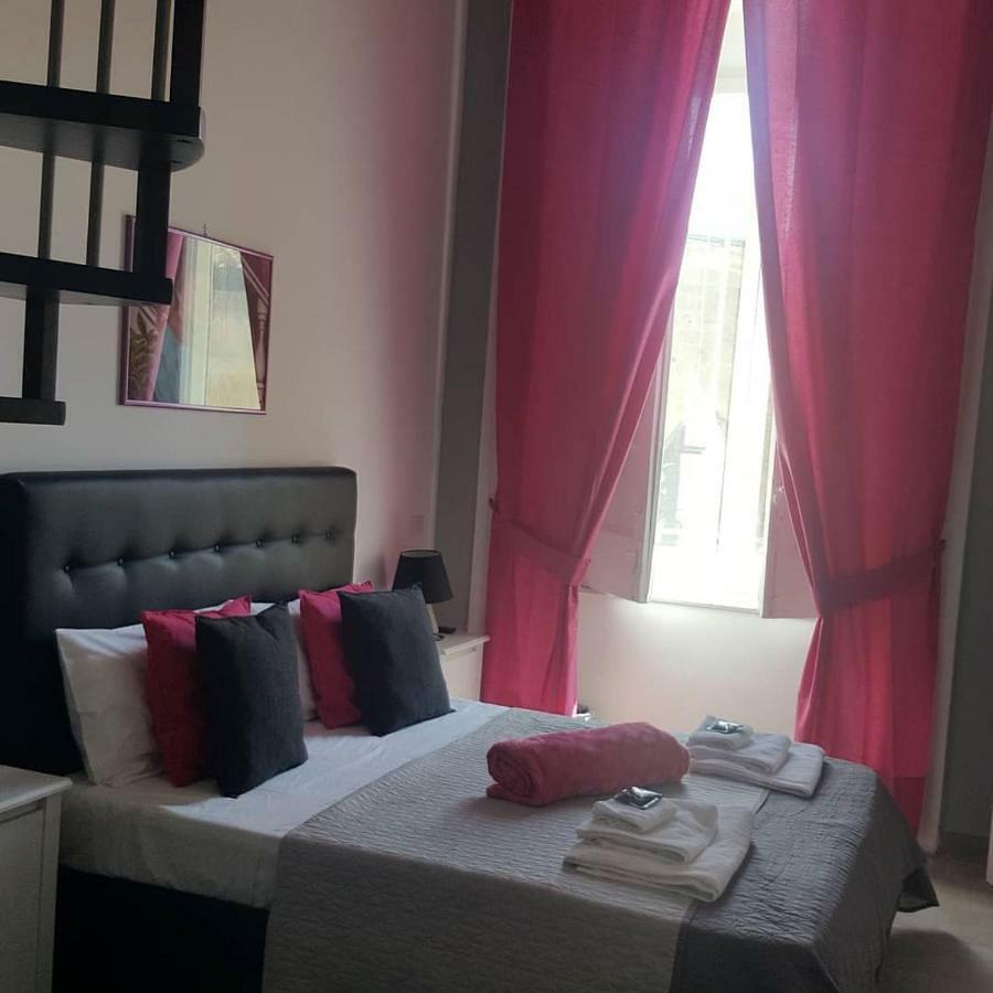 Vesuvius Luxury Suites Νάπολη Εξωτερικό φωτογραφία